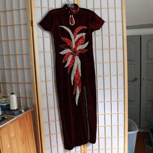 Vintage Unknown Brand Asian Inspired Sequined Velvety Dress